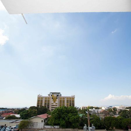 The Bailey'S New Kingston Suites Eksteriør billede