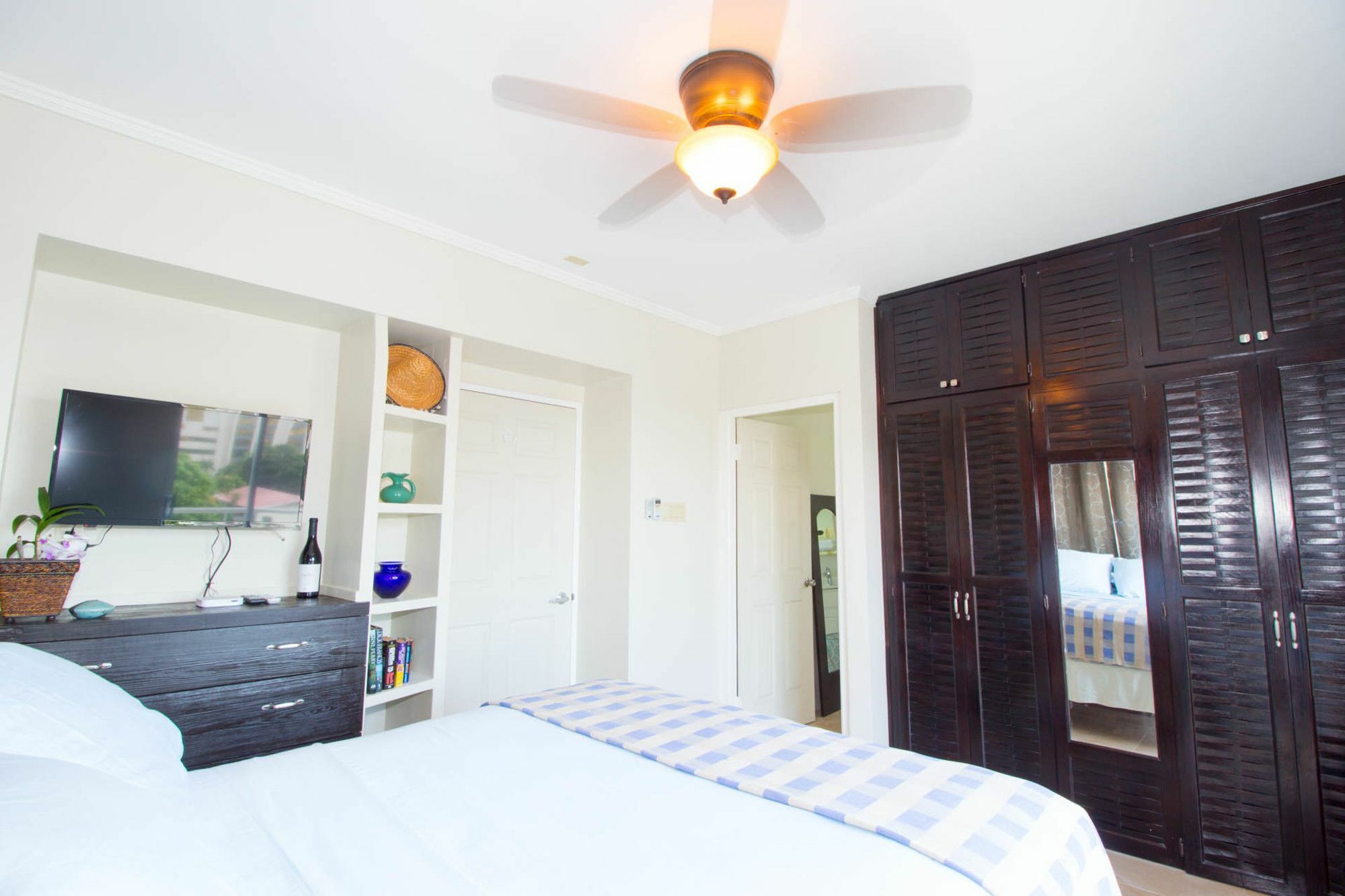 The Bailey'S New Kingston Suites Eksteriør billede